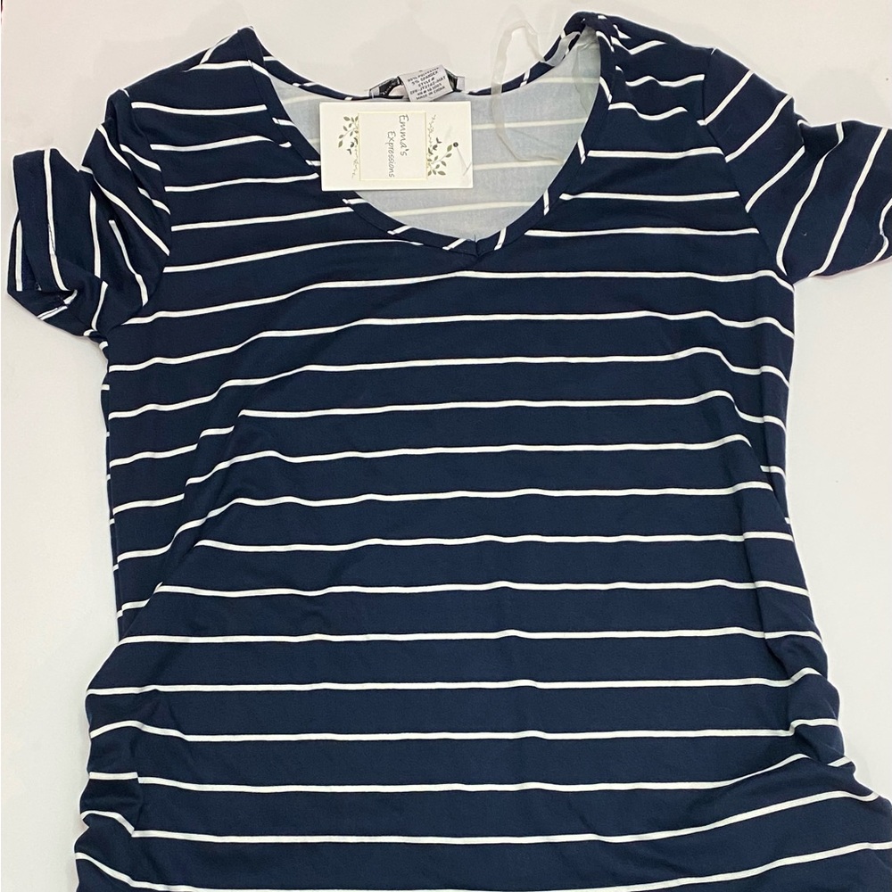 Maternity Top. Emma’s Expressions Maternity Top